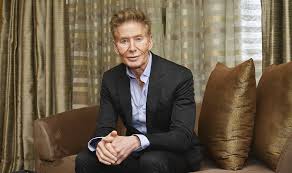 Calvin Klein Biography